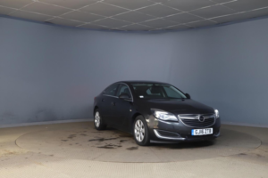 2016 Vauxhall Insignia 1.6 Cdti Ecoflex Tech Line Euro 6 (s/s) 5dr in Black — image 4