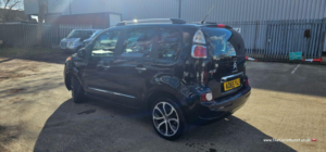 2015 Citroen C3 Picasso 1.2 Puretech Platinum in Black — image 5
