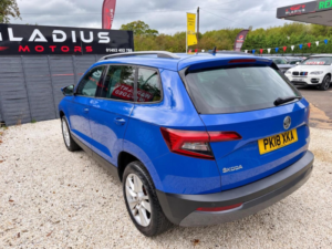 2018 Skoda Karoq 1.5 Tsi Se Technology Euro 6 (s/s) 5dr in Blue — image 4