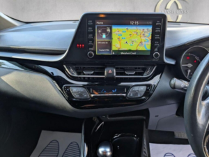 2021 Toyota C-Hr 1.8 Vvt-H Design CVT Euro 6 (s/s) 5dr in Black — image 2