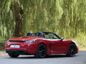 2017 Porsche 718 Boxster 2.0 T in Red — image 2