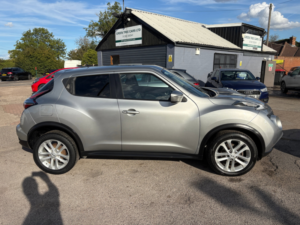 2016 Nissan Juke 1.5 Dci N-Connecta SUV 5dr Diesel Manual Euro 6 (s/s) (110 Ps) in Silver — image 5