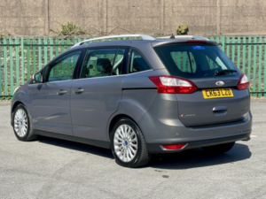 2013 Ford Grand C-Max 2.0 Tdci Titanium in Brown — image 2