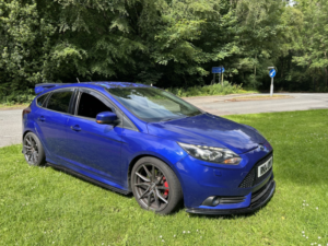 2014 Ford Focus 2.0 T Ecoboost St-3 in Blue — image 2