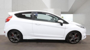 2014 Ford Fiesta 1.6t Ecoboost St-3 Euro 5 (s/s) 3dr in White — image 2