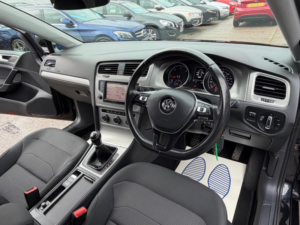2017 Volkswagen Golf 1.6 Tdi Bluemotion Tech Match Edition Euro 6 (s/s) 5dr in Black — image 3