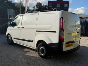 2018 Ford Transit Custom 2.0 300 Ecoblue L1 H1 Euro 6 5dr in White — image 4