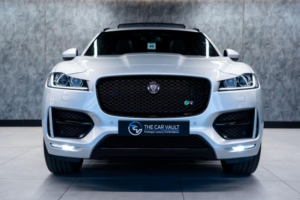 2018 Jaguar F-Pace 2.0 D240 R-Sport Auto AWD Euro 6 (s/s) 5dr in Silver — image 5