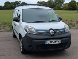 2015 Renault Kangoo Ll21 Ze in White — image 2