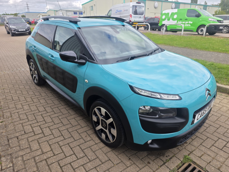 2016 Citroen C4 Cactus 1.6 Bluehdi Flair in Blue — image 1