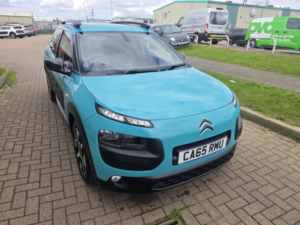 2016 Citroen C4 Cactus 1.6 Bluehdi Flair in Blue — image 2