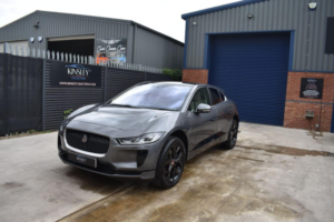 2020 Jaguar I-Pace 400 90kwh Hse Auto 4WD 5dr in Grey — image 4
