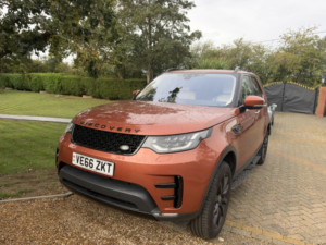 2016 Land Rover Discovery 3.0 Td V6 Hse Luxury in Orange — image 3