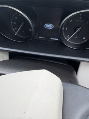 2016 Land Rover Discovery 3.0 Td V6 Hse Luxury in Orange — image 4