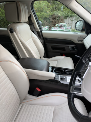 2016 Land Rover Discovery 3.0 Td V6 Hse Luxury in Orange — image 5