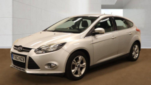 2013 Ford Focus 1.6 Zetec Powershift Euro 5 5dr in Silver — image 2