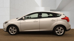 2013 Ford Focus 1.6 Zetec Powershift Euro 5 5dr in Silver — image 6