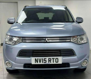 2015 Mitsubishi Outlander 2.0h 12kwh Gx4h CVT 4WD Euro 5 (s/s) 5dr in Blue — image 2