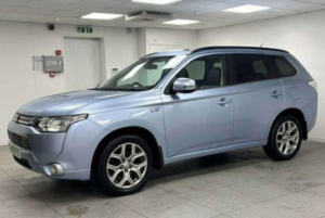 2015 Mitsubishi Outlander 2.0h 12kwh Gx4h CVT 4WD Euro 5 (s/s) 5dr in Blue — image 3