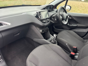 2018 Peugeot 208 1.2 Puretech Allure in Orange — image 2