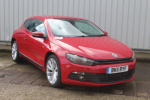 2011 Volkswagen Scirocco 2.0 Tdi Bluemotion Tech Gt in Red — image 4