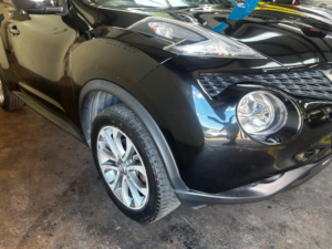 2016 Nissan Juke 1.6 Tekna Xtron Euro 6 5dr in Black — image 5