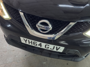 2014 Nissan Qashqai 1.5 Dci Acenta Premium in Black — image 3
