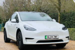 2024 Tesla Model Y Auto Rwd 5dr in White — image 2