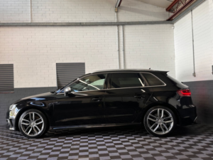 2014 Audi S3 2.0 Tfsi Sportback 5dr Petrol S Tronic Quattro Euro 6 (s/s) (300 Ps) in Black — image 5