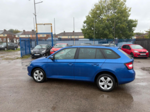 2017 Skoda Fabia 1.2 Tsi Se Euro 6 (s/s) 5dr in Blue — image 4