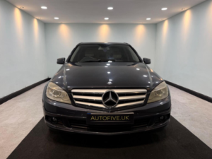 2010 Mercedes-Benz C Class 1.8 C180 Blueefficiency Executive Se Auto Euro 5 4dr in Grey — image 3