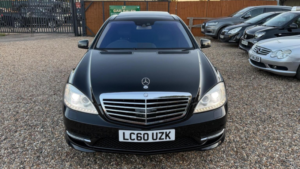 2010 Mercedes-Benz S Class 5.5 S500l V8 G-Tronic Euro 5 4dr in Black — image 2