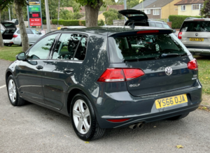 2016 Volkswagen Golf 1.4 Tsi Bluemotion Tech Match Edition in Grey — image 5