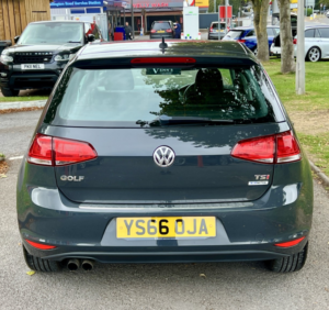 2016 Volkswagen Golf 1.4 Tsi Bluemotion Tech Match Edition in Grey — image 6