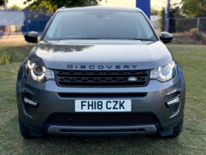 2018 Land Rover Discovery Sport 2.0 Td4 Hse Black Auto 4WD Euro 6 (s/s) 5dr in Grey — image 4