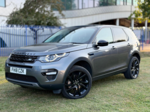 2018 Land Rover Discovery Sport 2.0 Td4 Hse Black Auto 4WD Euro 6 (s/s) 5dr in Grey — image 5