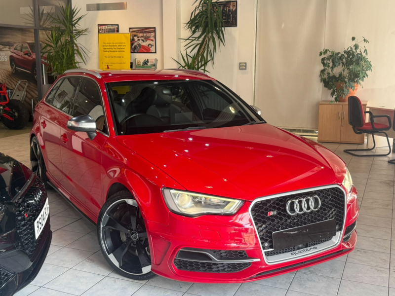 2013 Audi S3 2.0 Tfsi in Red — image 1
