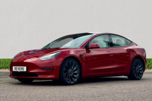 2021 Tesla Model 3 (dual Motor) Performance Saloon 4dr Electric Auto 4wde (performance Upgrade) (449 Bhp) in Red — image 3