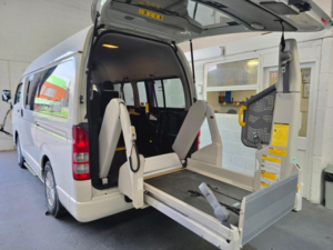 2013 Toyota Hiace Wheelchair-High Roof in Other — image 2