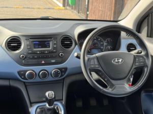 2015 Hyundai I10 1.0 Premium Euro 5 5dr in Blue — image 4