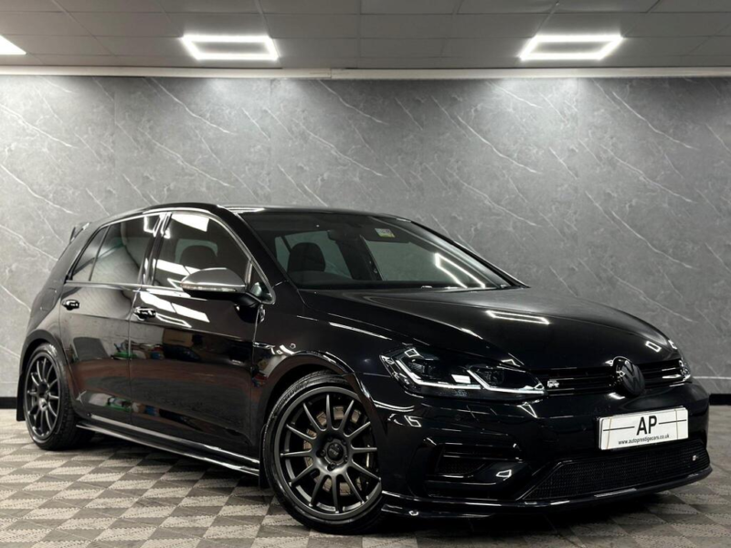 2017 Volkswagen Golf 2.0 Tsi Bluemotion Tech R DSG 4motion Euro 6 (s/s) 5dr in Black — image 1