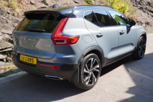 2019 Volvo Xc40 2.0 R-Design Pro T4 in Grey — image 4