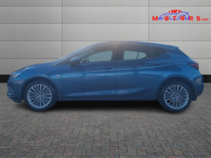 2016 Vauxhall Astra 1.6 Cdti Blueinjection Elite Nav in Blue — image 4