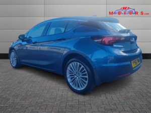 2016 Vauxhall Astra 1.6 Cdti Blueinjection Elite Nav in Blue — image 6