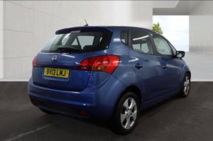 2013 Kia Venga 1.6 2 Auto Euro 5 5dr in Blue — image 4