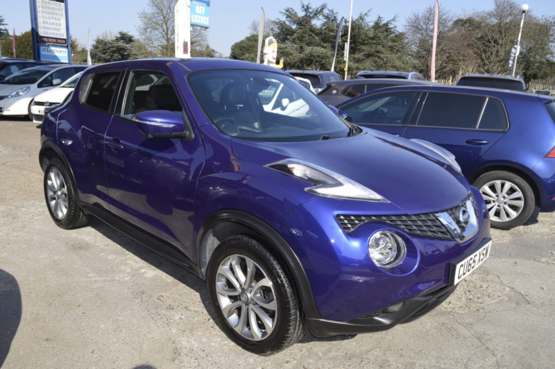 2015 Nissan Juke 1.6 Tekna in Blue — image 1