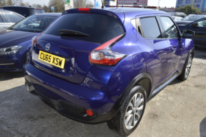 2015 Nissan Juke 1.6 Tekna in Blue — image 2