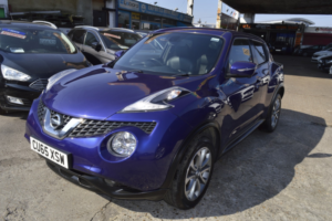 2015 Nissan Juke 1.6 Tekna in Blue — image 3