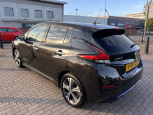 2018 Nissan Leaf 40kwh Tekna in Black — image 3