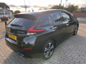 2018 Nissan Leaf 40kwh Tekna in Black — image 4